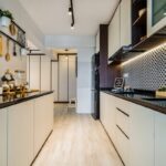 Có Nên Ốp Gạch Tường Phòng Bếp Thay Vì Sơn?