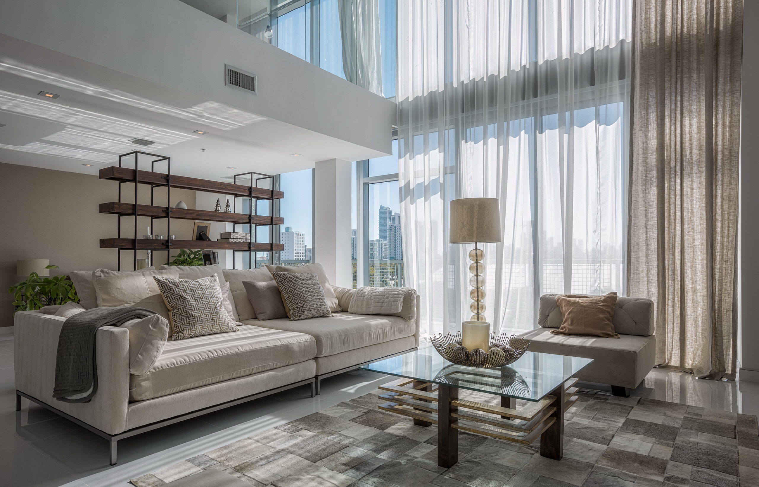 Rèm Thông Tầng: Tìm Hiểu Công Năng