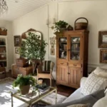 Căn Nhà Thêm Ấm Cúng Với Decor Vintage Bằng Gỗ Tự Nhiên