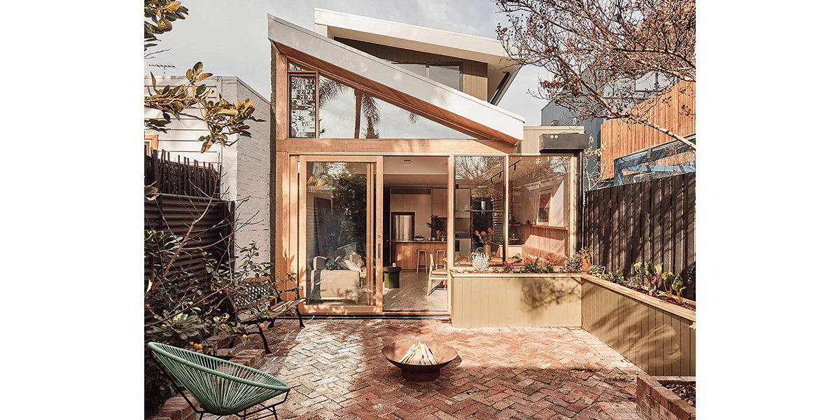 Ten Fold House: Tạo hình mái độc đáo đón trọn ánh sáng