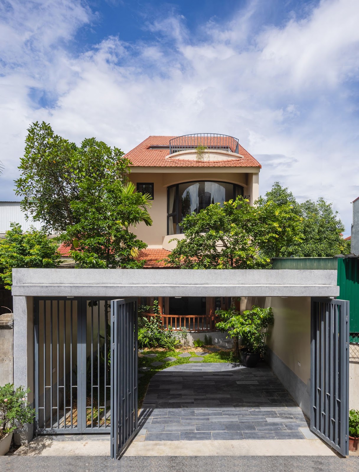 Mai House: Tinh hoa nhà xưa trong khu phố thị