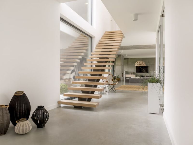 Cầu thang gác lửng đẹp: Mẫu thiết kế và cách tối ưu