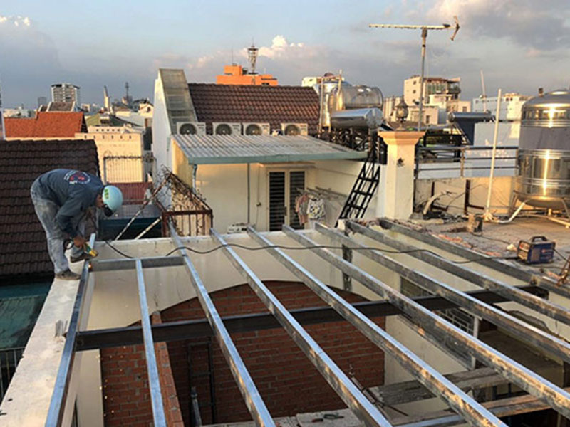 Quy Định Xin Phép Khi Cải Tạo Nâng Mái Nhà 2025