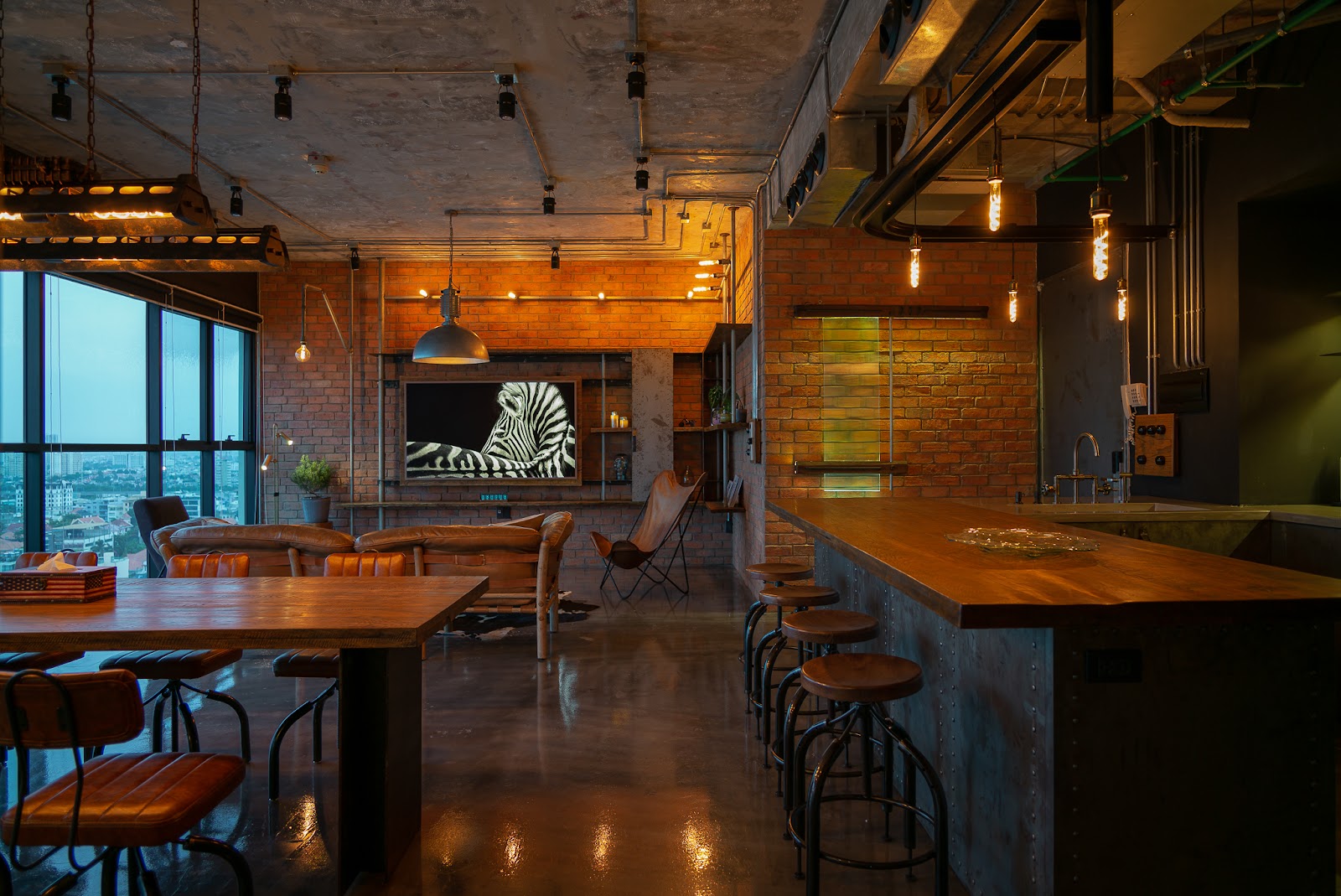 Q-apartment: Sống Hiện Đại Với Vật Liệu & Thời Gian